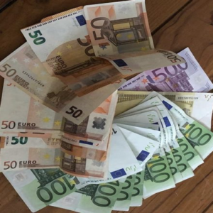 COUNTERFEIT EURO (EUR)